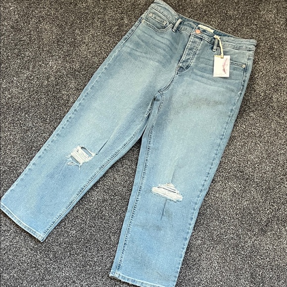 Jessica Simpson Light Blue Cropped Jeans - Picture 1 of 4